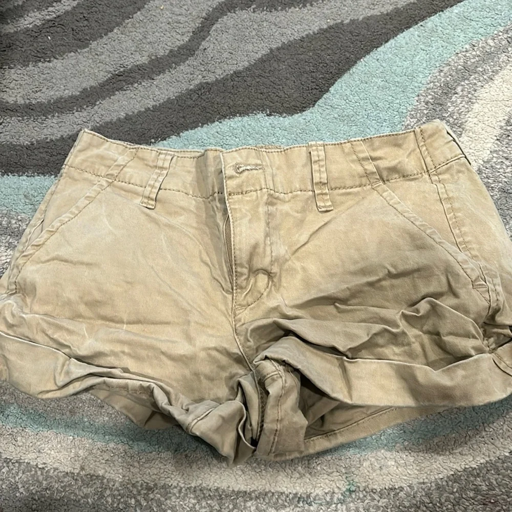 ⭐️2/$10 - Tan Aeropostale Shorts